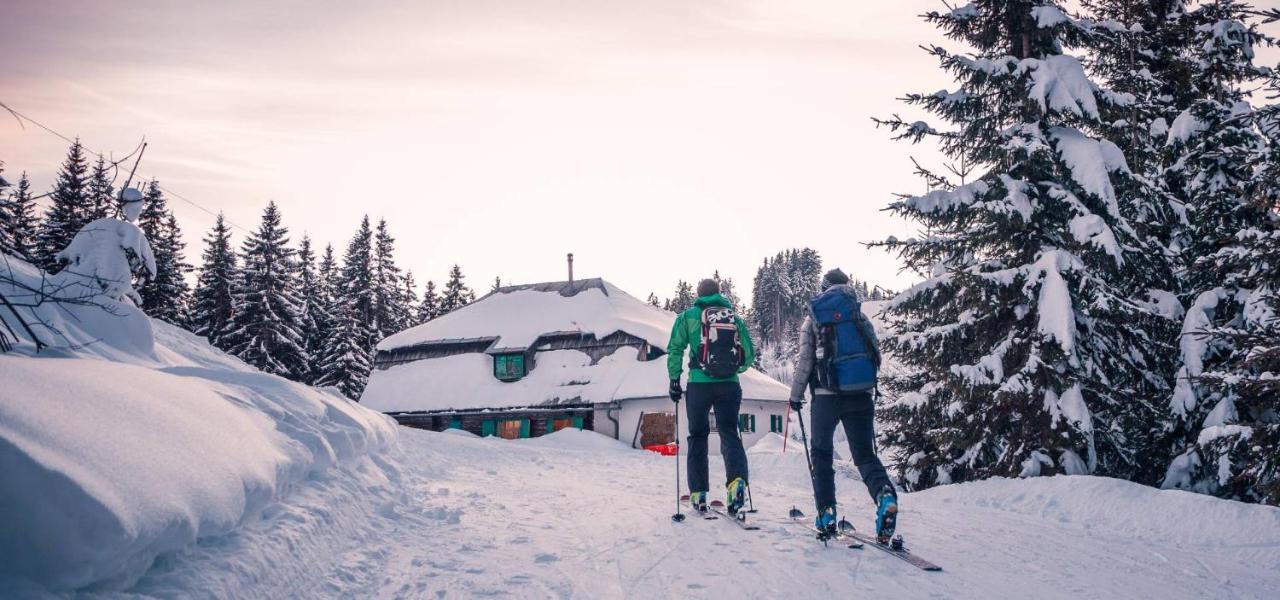 Naturel Hoteldorf Schoenleitn Latschach ober dem Faakersee Eksteriør bilde