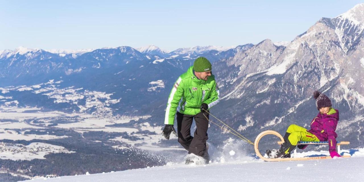 Naturel Hoteldorf Schoenleitn Latschach ober dem Faakersee Eksteriør bilde