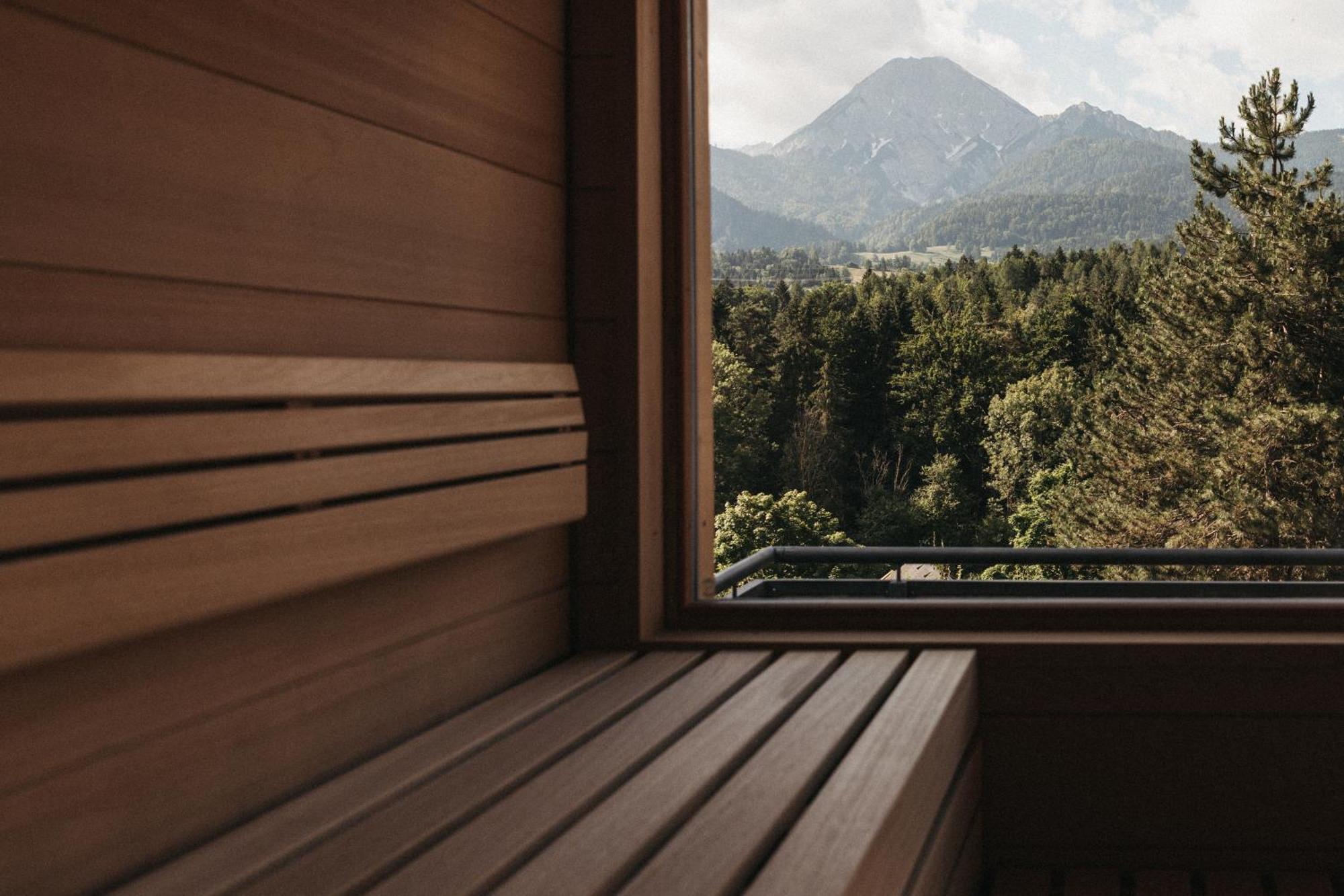Naturel Hoteldorf Schoenleitn Latschach ober dem Faakersee Eksteriør bilde